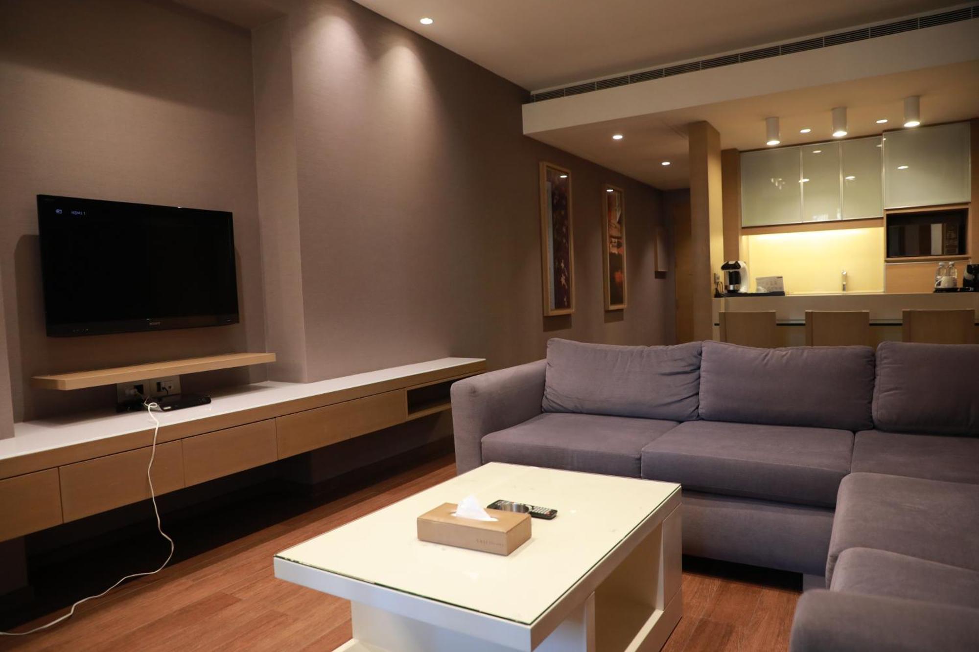 Saifi Suites Hotel Бейрут Екстериор снимка