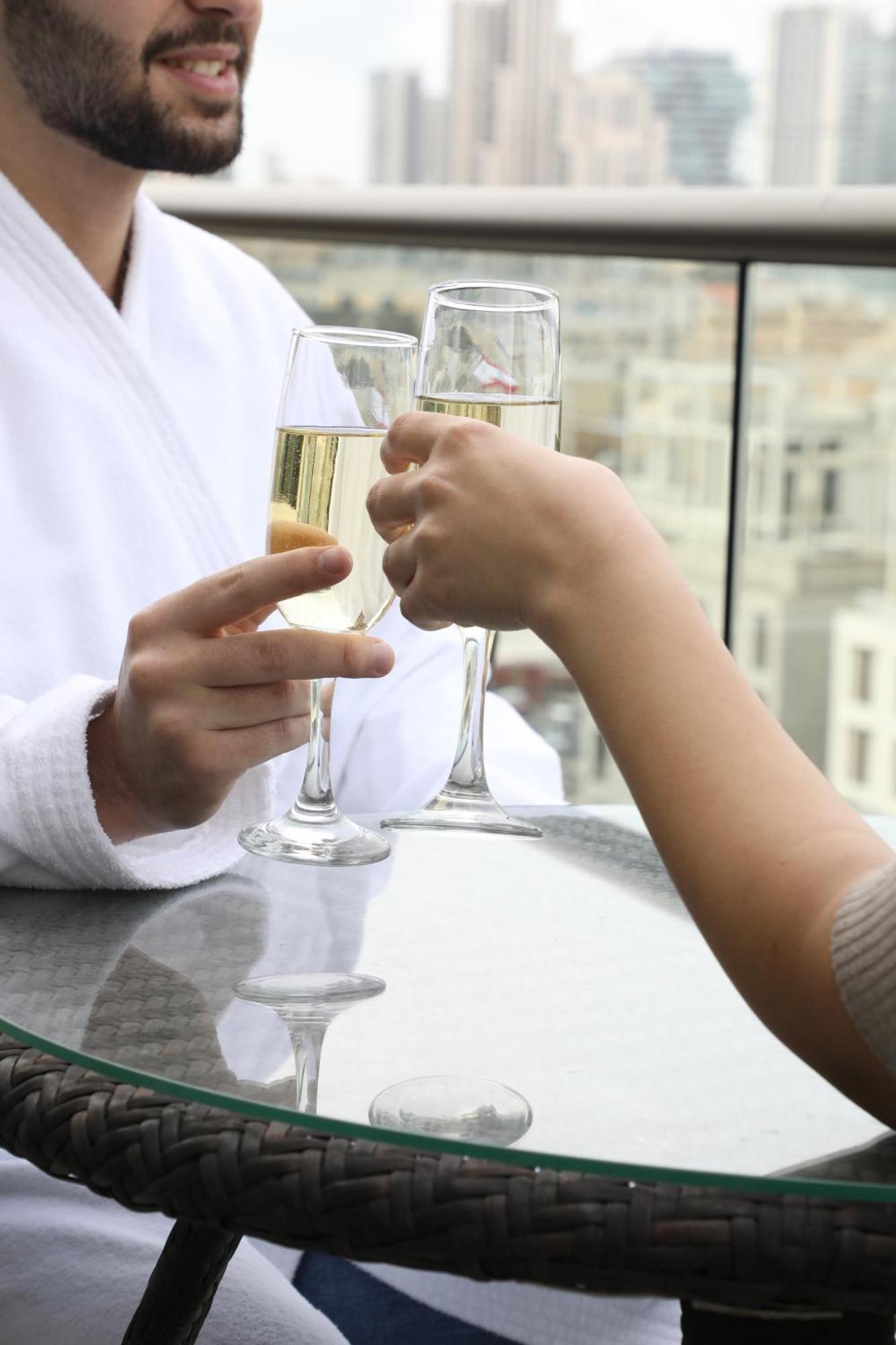 Saifi Suites Hotel Бейрут Екстериор снимка