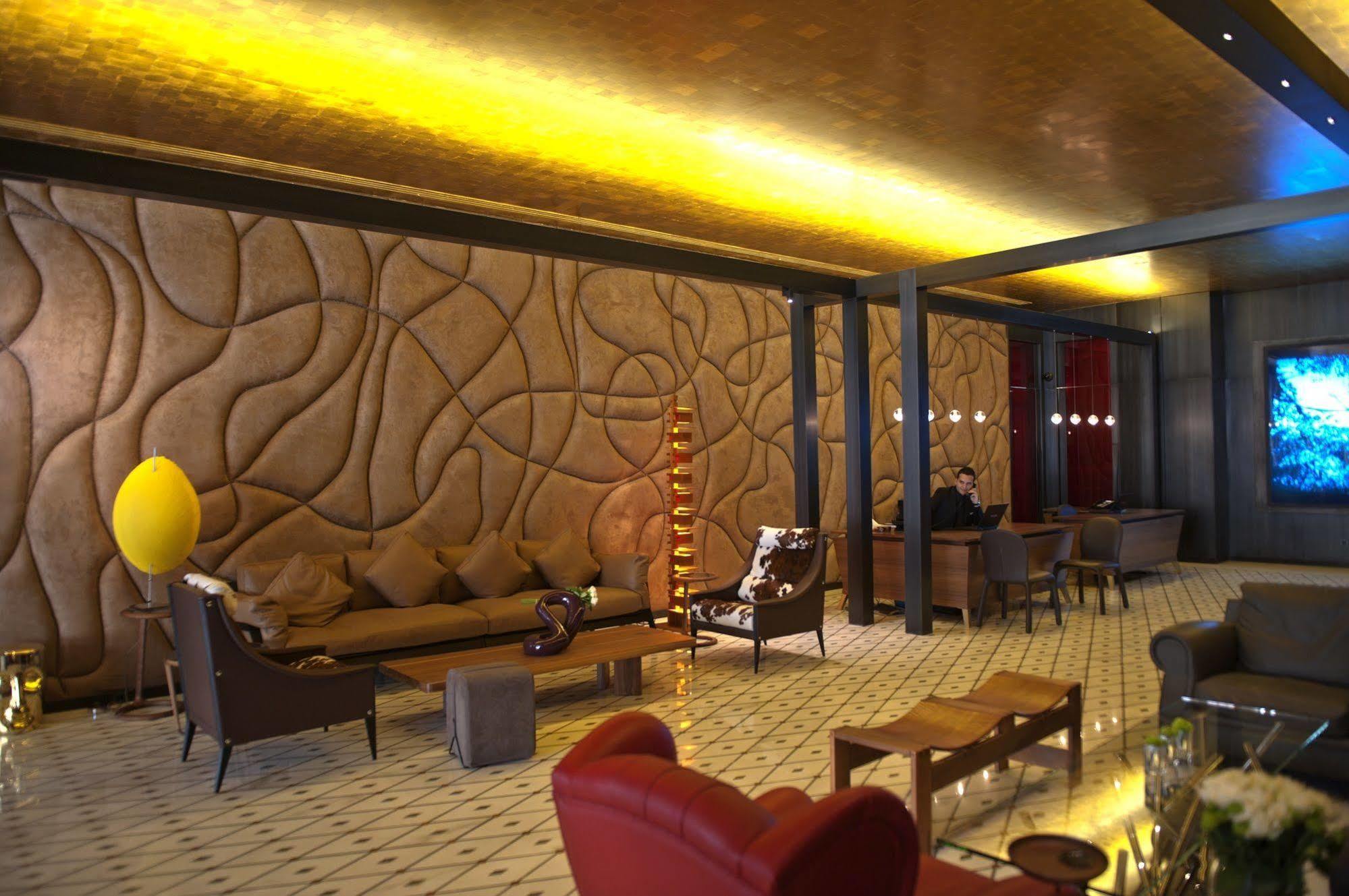 Saifi Suites Hotel Бейрут Екстериор снимка